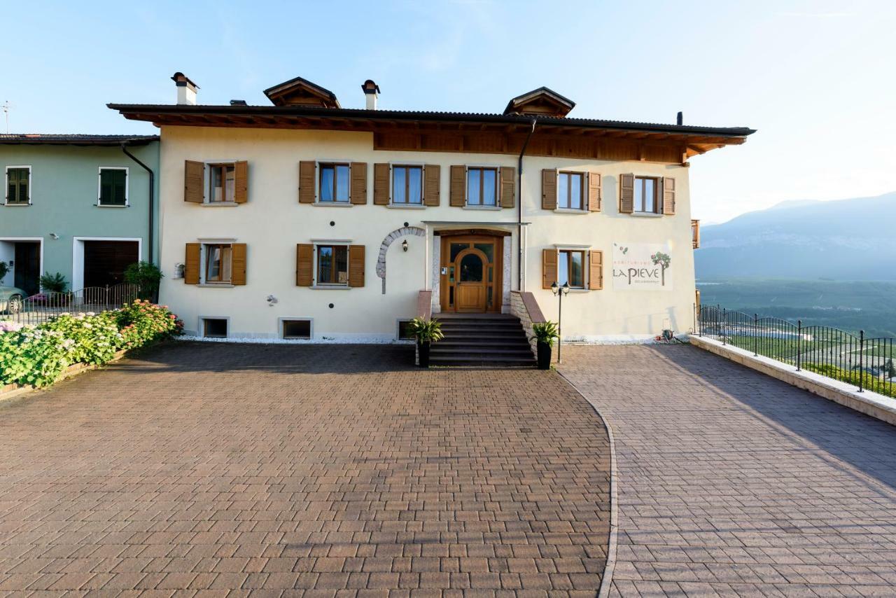 Villa Agritur La Pieve à Taio Extérieur photo